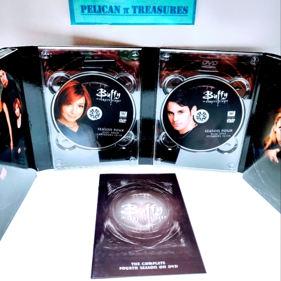 Buffy the Vampire Slayer The Complete Fourth Season - Picture 4 of 9